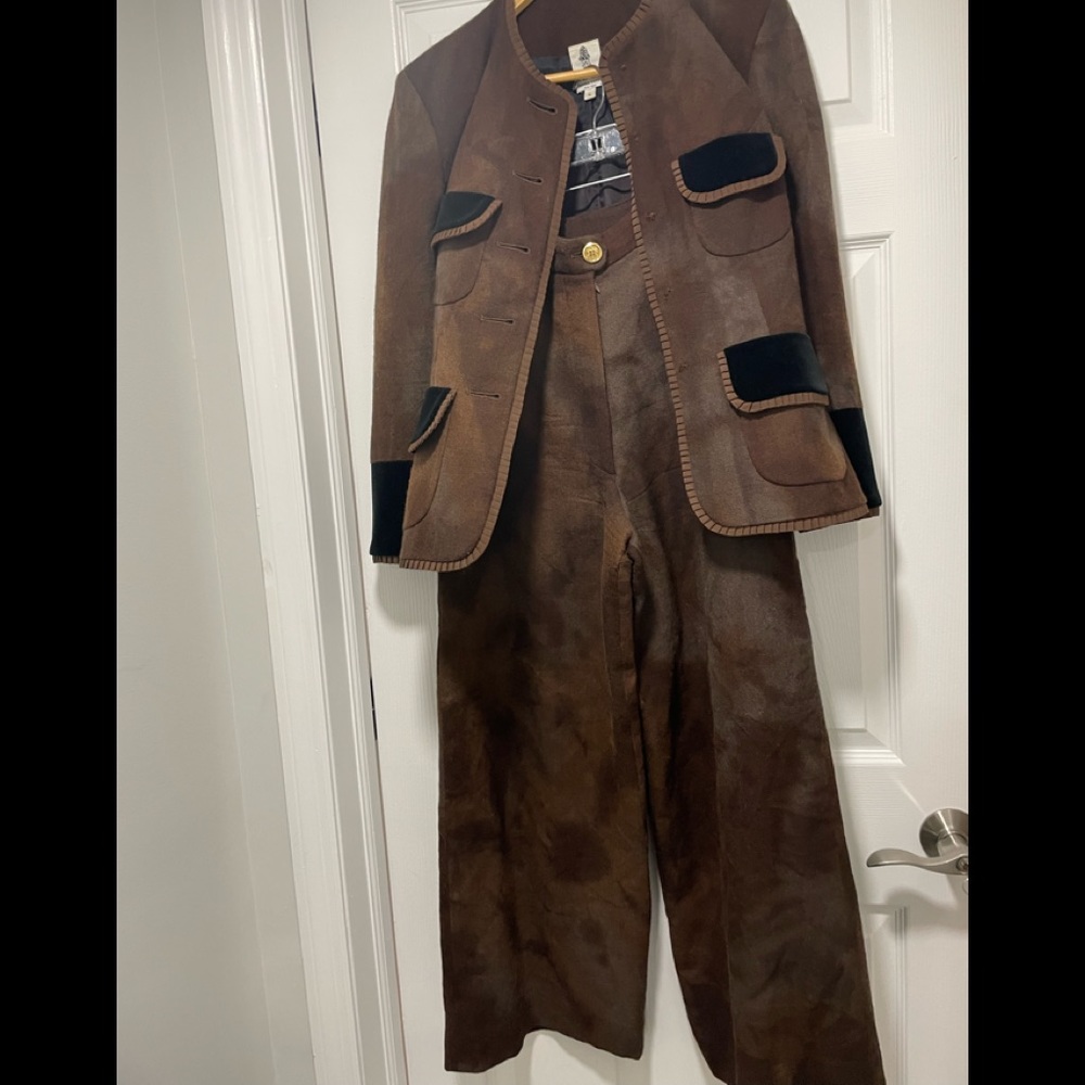 Gemma Kahng Womens Tie Dye Brown  And Black Velvet Jacket and Pants